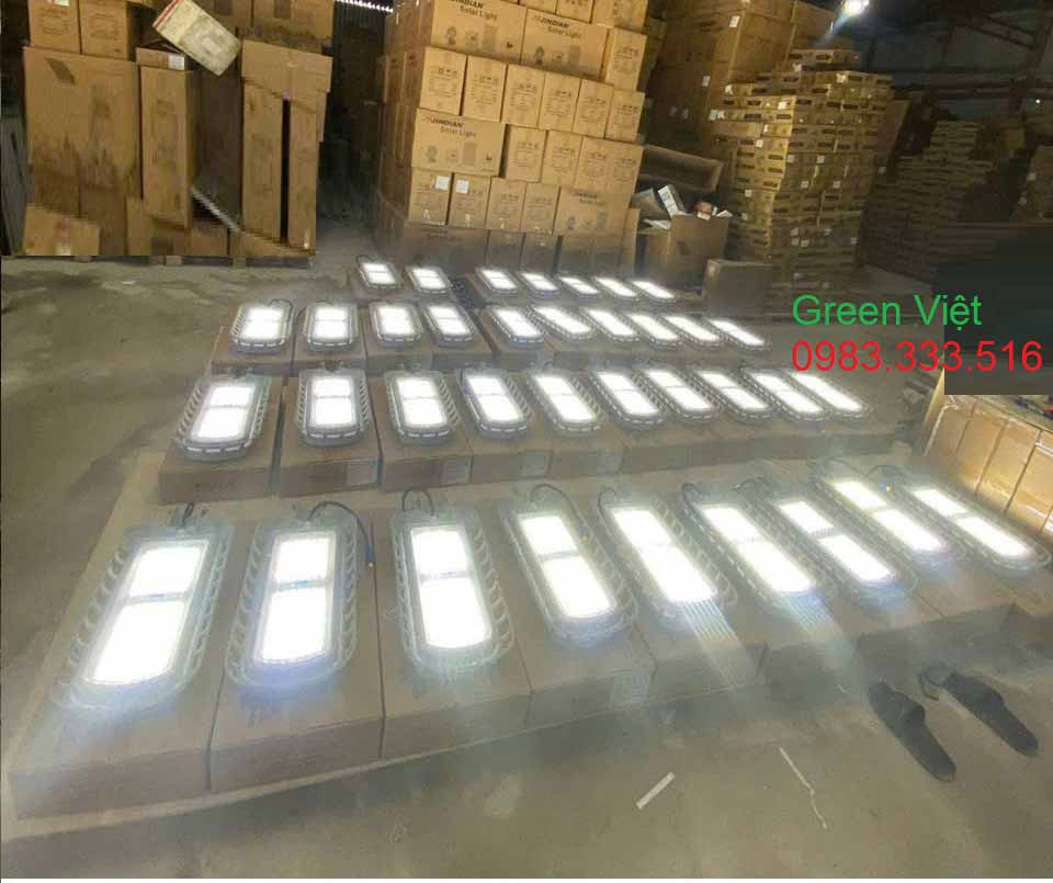 Đèn đường năng lượng mặt trời 56W 2.0B Plus