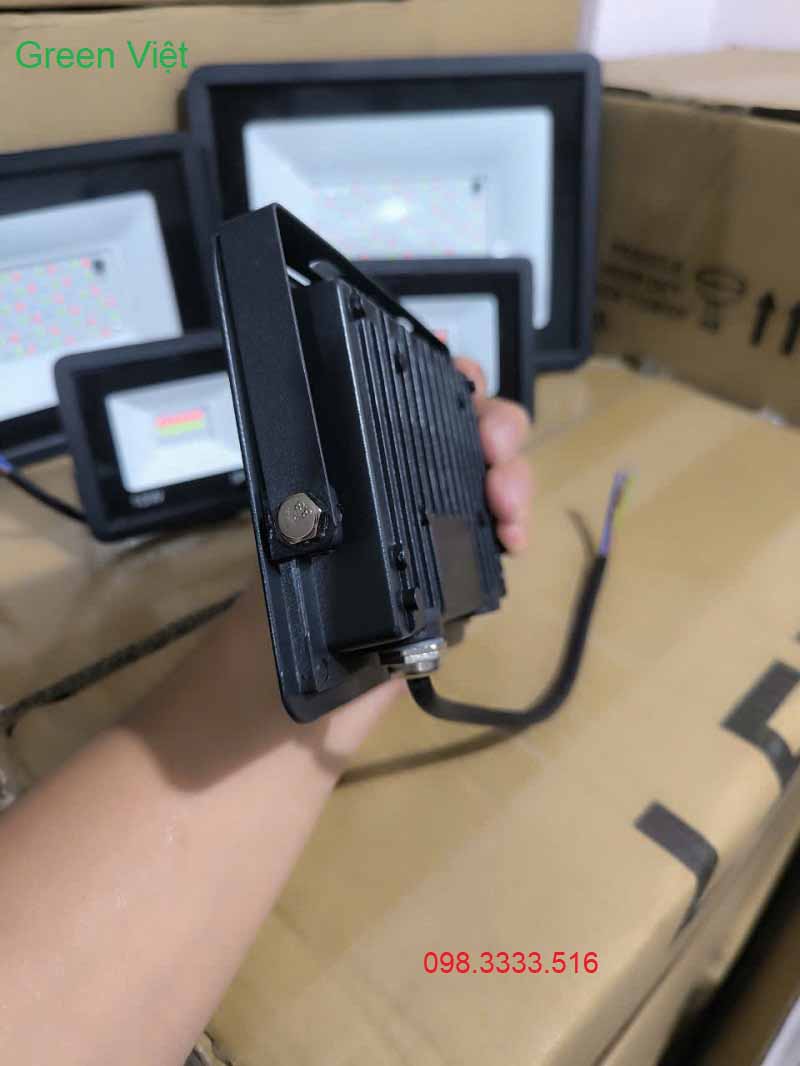 Đèn Pha Led Nhiều Màu RGB 10W, 20W, 30W, 50W đến 100W