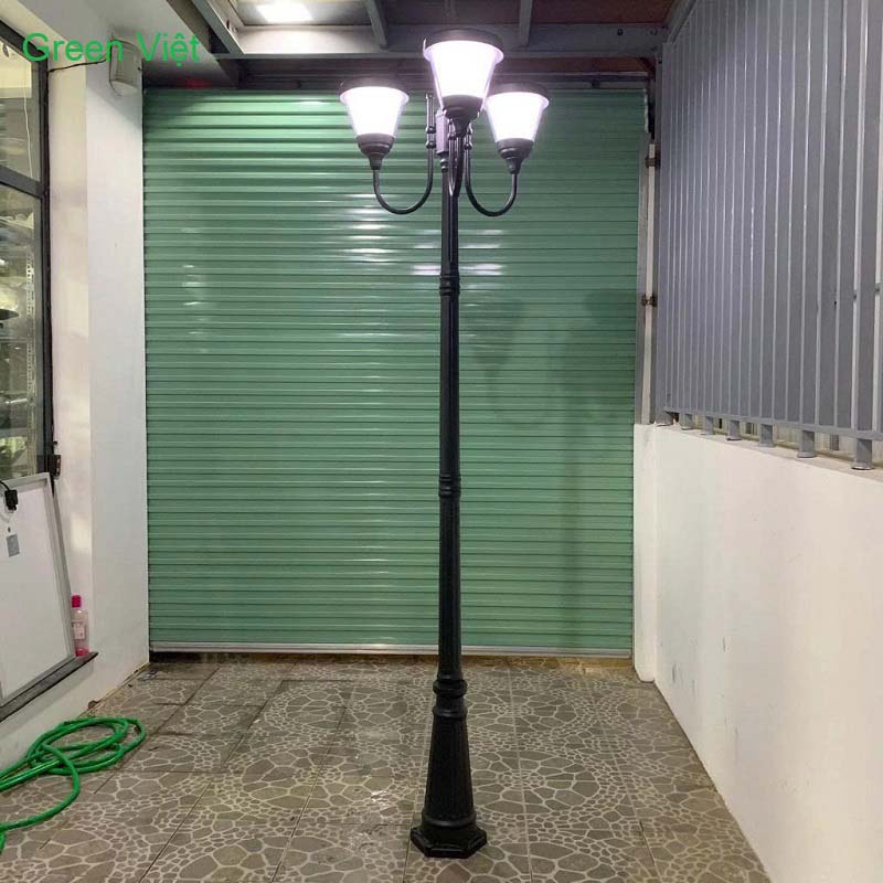 Cột Đèn Sân Vườn 3 Đầu Năng Lượng Mặt Trời LP-CV4105