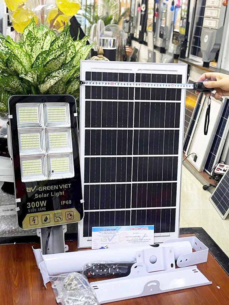 Đèn Đường Năng Lượng Mặt Trời 300W BC-300A