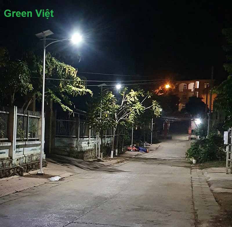 Đèn Năng Lượng Mặt Trời 300W VZL300
