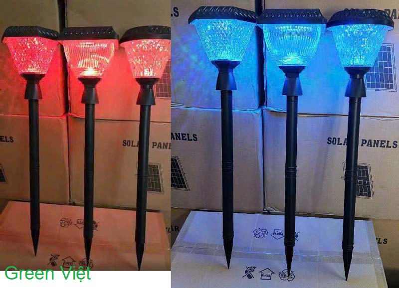 Đèn năng lượng mặt trời cắm đất R-10A trang trí sân vườn