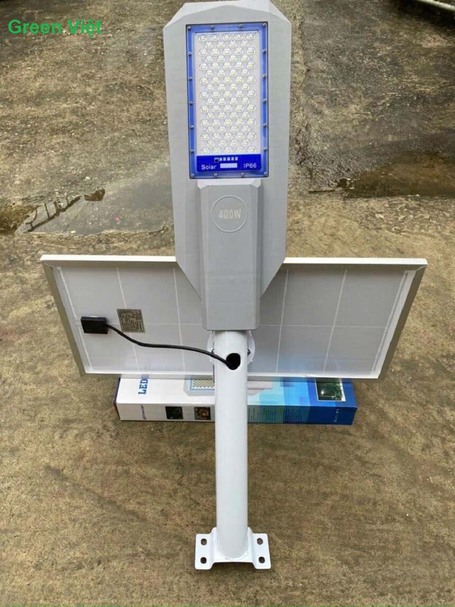 Đèn năng lượng mặt trời phi thuyền DPT 200w, 300W, 400W Cao Cấp