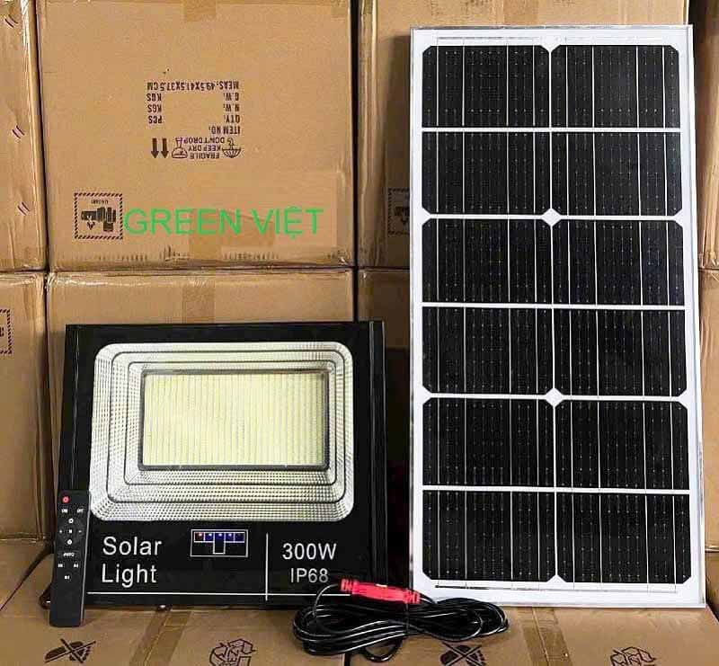 Đèn năng lượng mặt trời sân vườn LNZ.10300 Green Việt