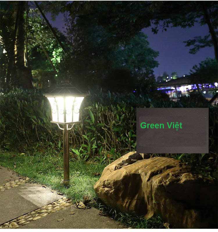Đèn năng lượng mặt trời trang trí sân vườn TTSV121