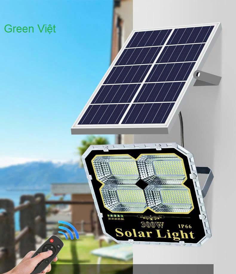 Đèn Pha Năng Lượng Mặt Trời 300W TSN-4 Khoang