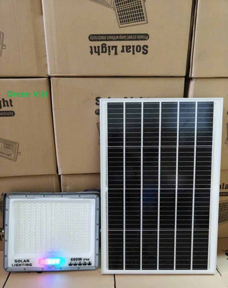 Đèn Pha Năng Lượng Mặt Trời 500W DMN500 Siêu Sáng Mắt Ngọc