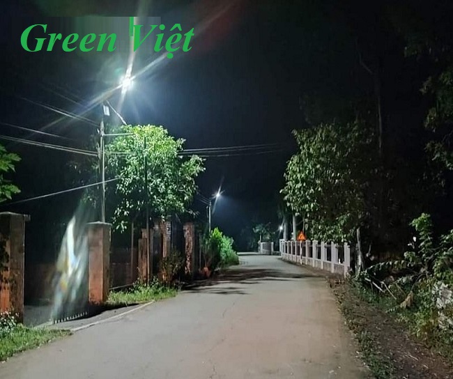 Đèn năng lượng mặt trời siêu sáng 500w mắt ngọc BCMN.500