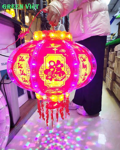 Đèn lồng trang trí 3D nhấp nháy và xoay 360 độ PL08