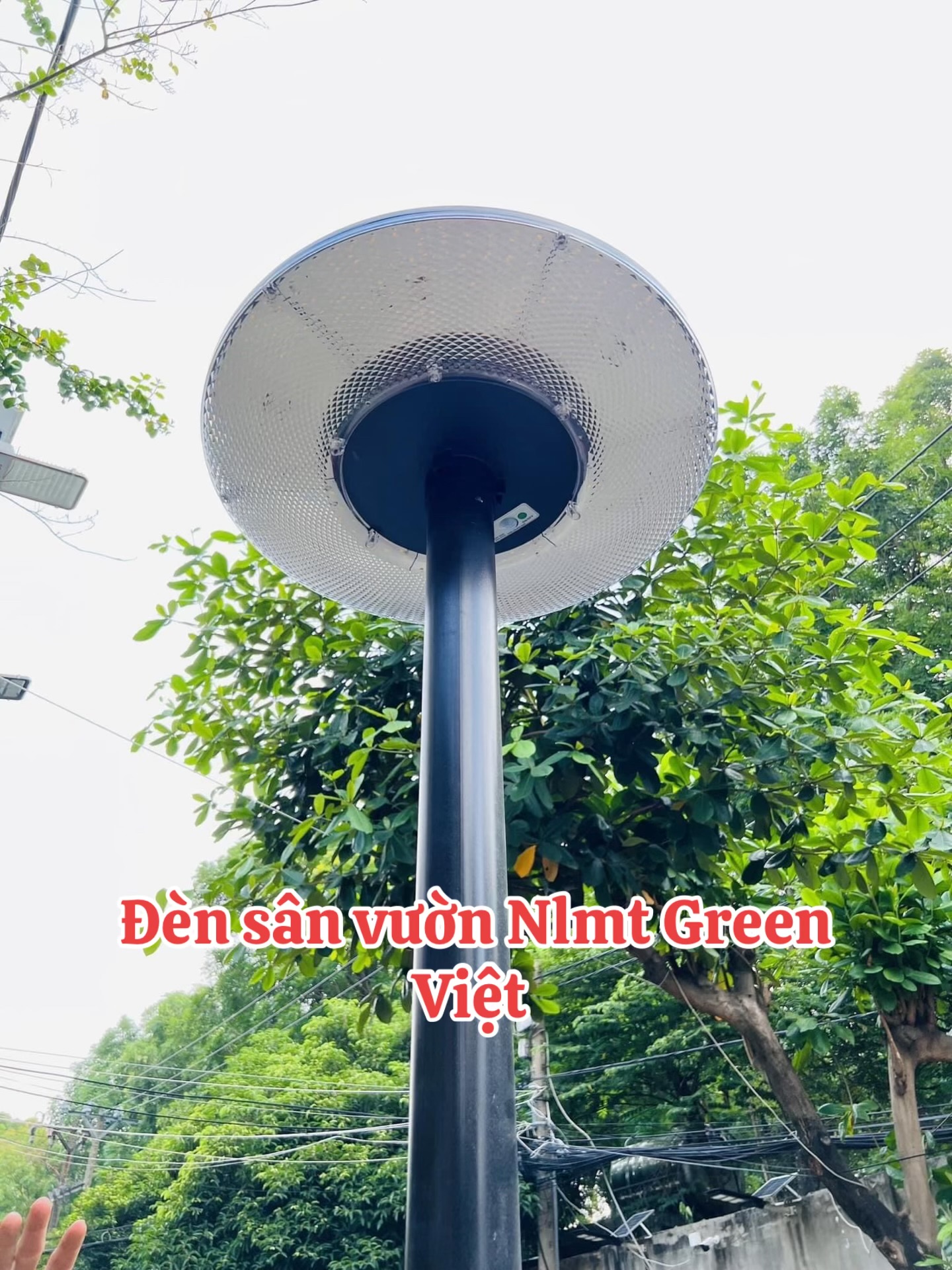 Đèn sân vườn năng lượng mặt trời 1000W UFO1000