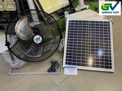 Quạt tích điện năng lượng mặt trời treo tường QNLMT.15.121