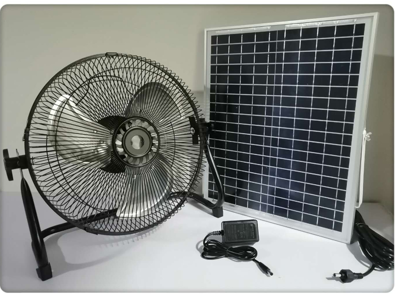 Quạt tích điện năng lượng mặt trời treo tường QNLMT.15.121