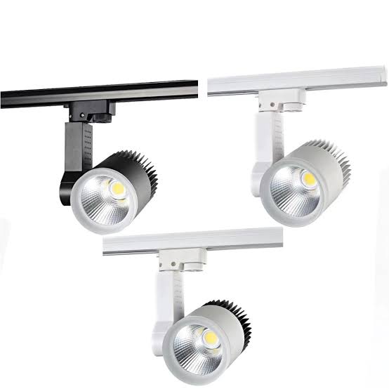 Đèn led rọi tranh 12W và showroom
