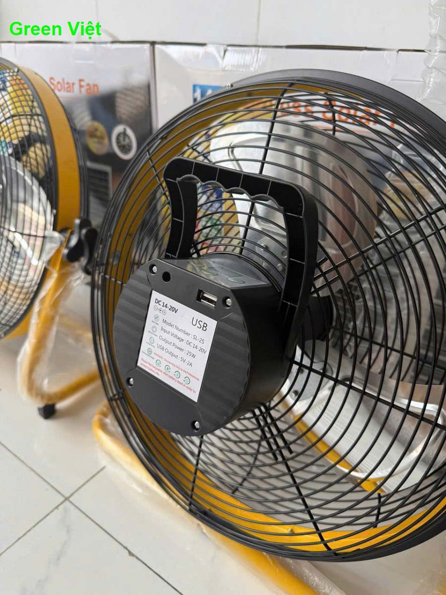 Quạt tích điện năng lượng mặt trời QNLV026 tốt