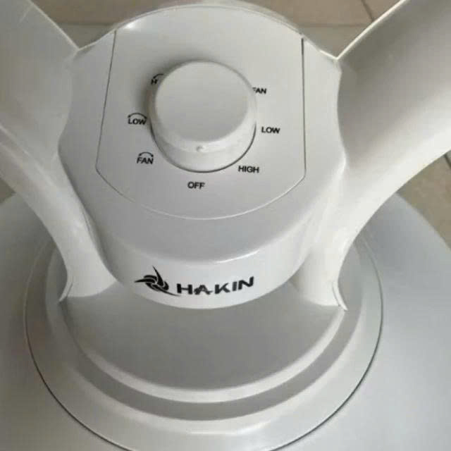 Sưởi Cây Ceramic HaKin Gốm An Toàn Sử Dụng Tắm Cho Bé