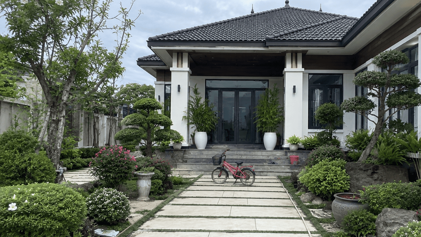 DỰ ÁN LẮP ĐẶT 6 ĐÈN NLTM BIỆT THỰ ÁNH TUẤN (HÀ NAM)