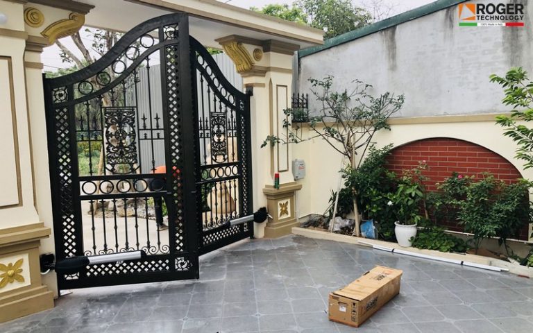 Motor cánh tay đòn Roger R20/310 300kg Italia