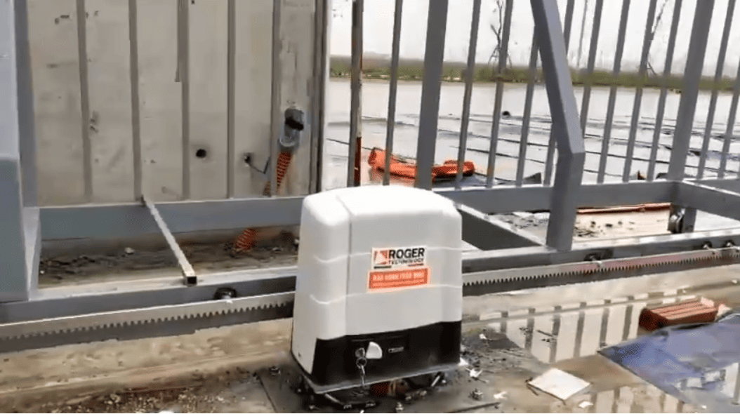 Motor cổng lùa Roger G30 2200kg Italia