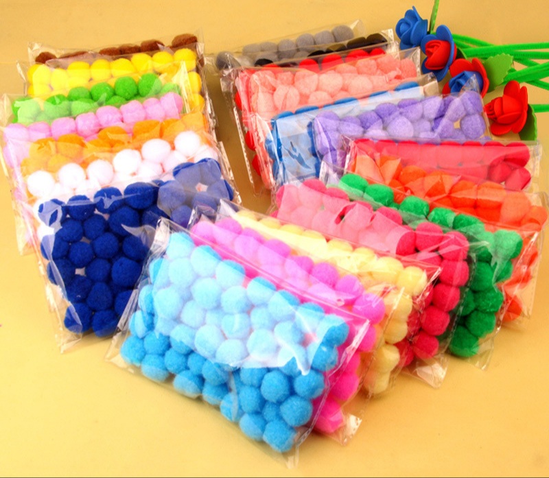 Quả bông len/nỉ mini (Pom Pom) nhiều màu sắc.