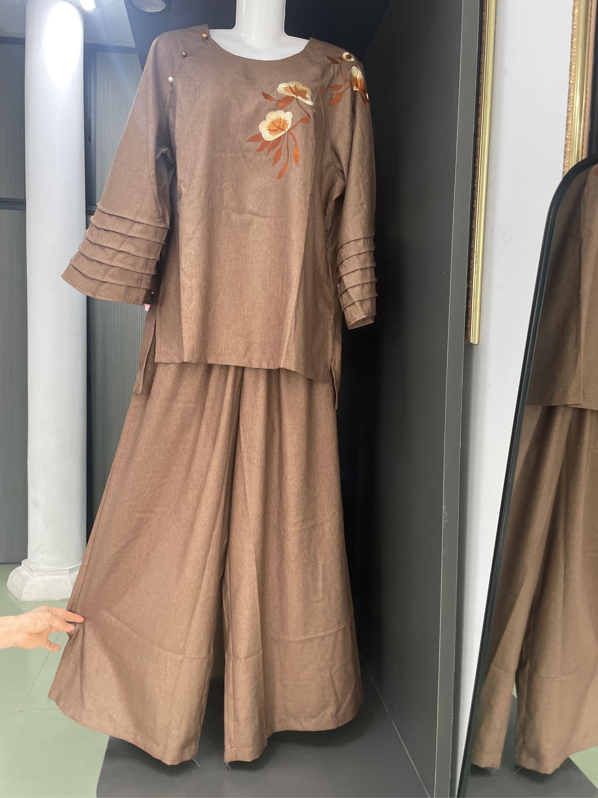 Bộ Nút Ngọc Tay Tầng Vải Linen Ấn