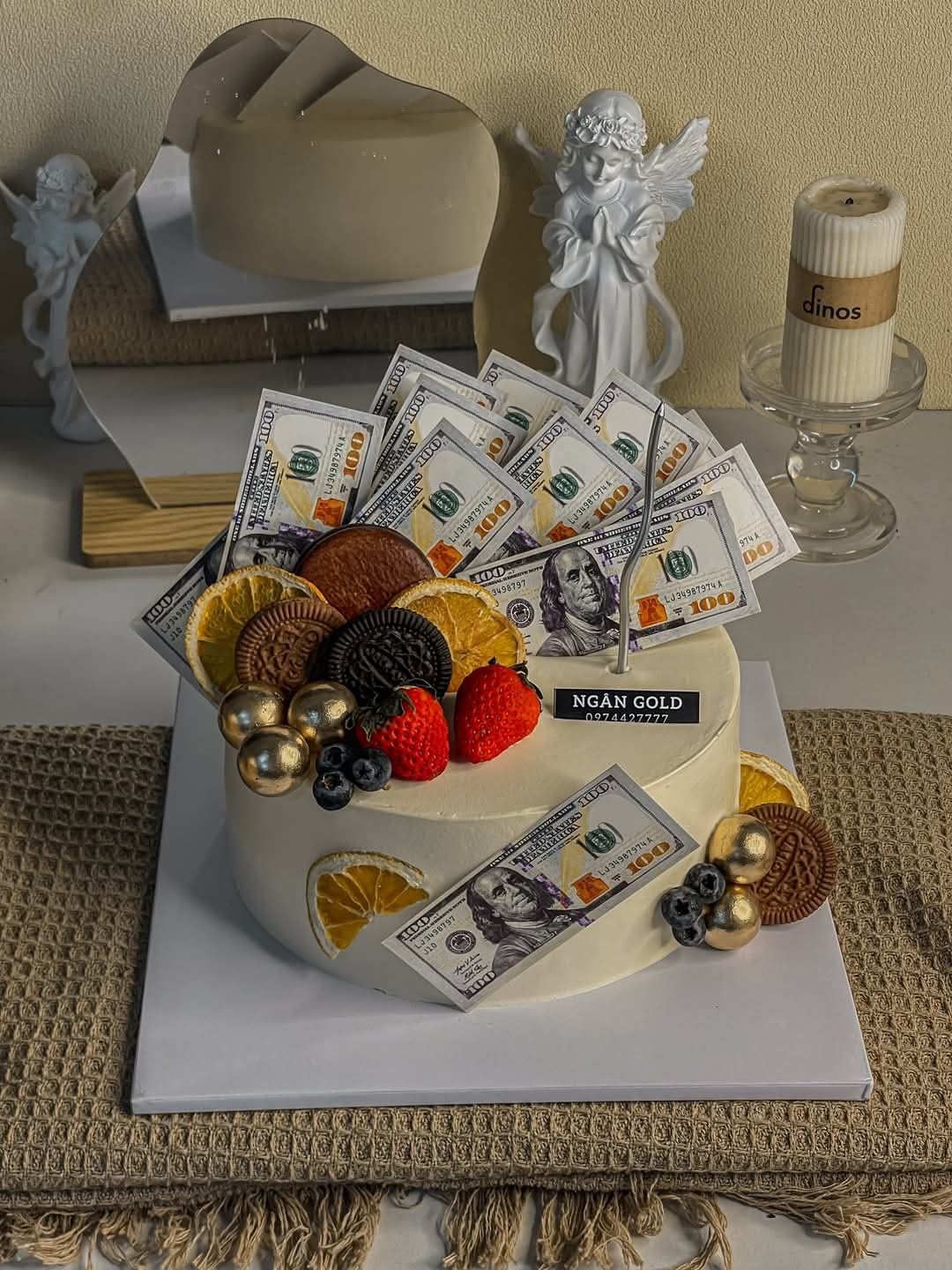 TIỀN DOLA TO TRUNG