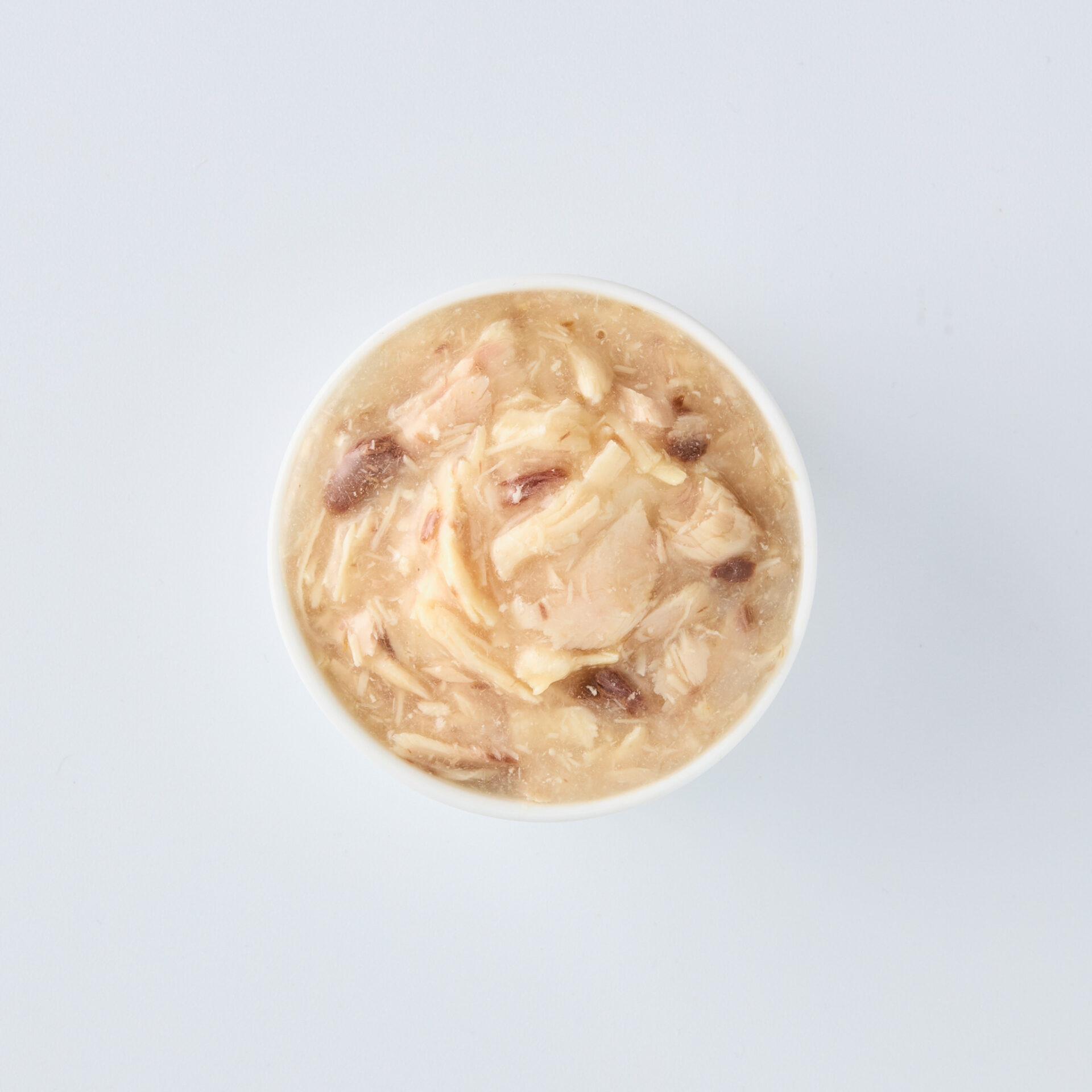 Pate Cho Mèo PRAMY CARNIVORE Vị Cá Ngừ Topping Thịt Gà Dạng Sốt Gravy 70g