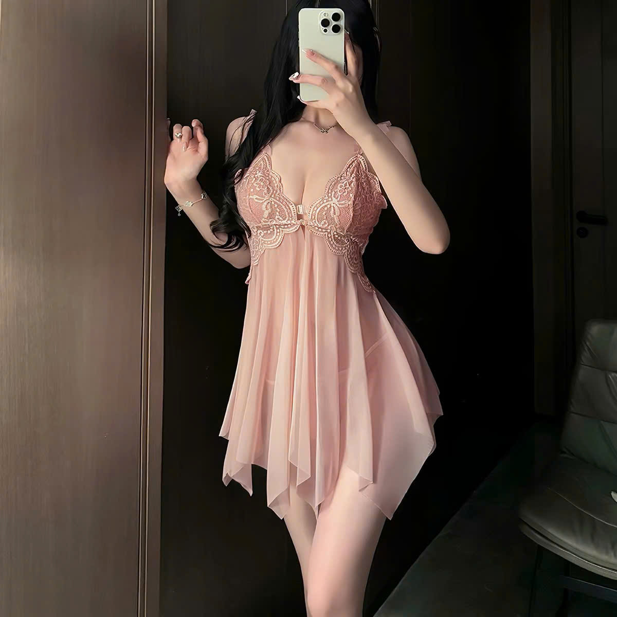 V33