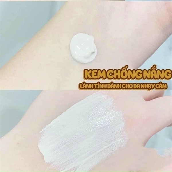 Kem chống nắng Centella SKIN1004 spf50+ pa++++
