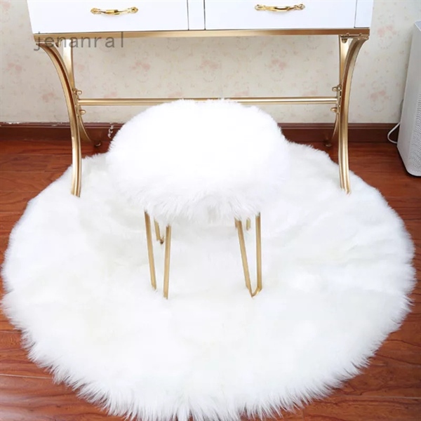￼Thảm lông trải sàn da cừu nhân tạo dạng tròn ấm áp mềm mại đk 40cm tl312