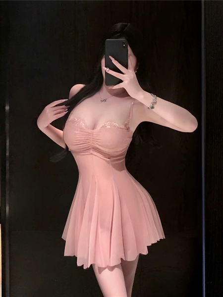 V446