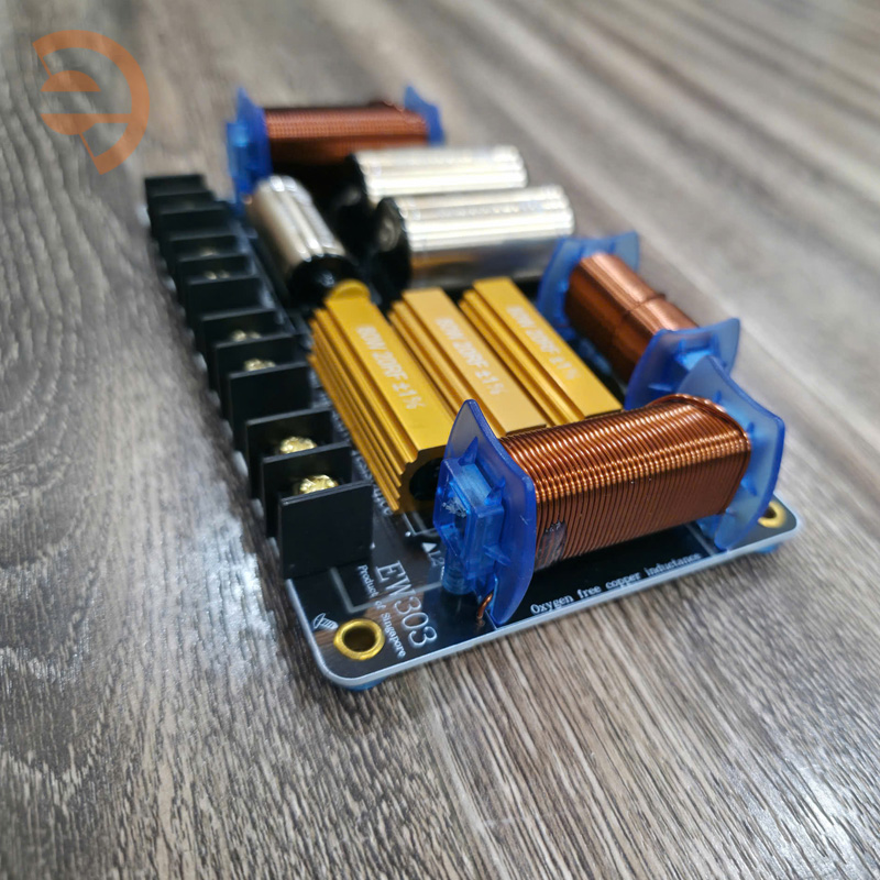 Phân Tần Loa 3 Đường Tiếng Cao Cấp EW303 Singapore