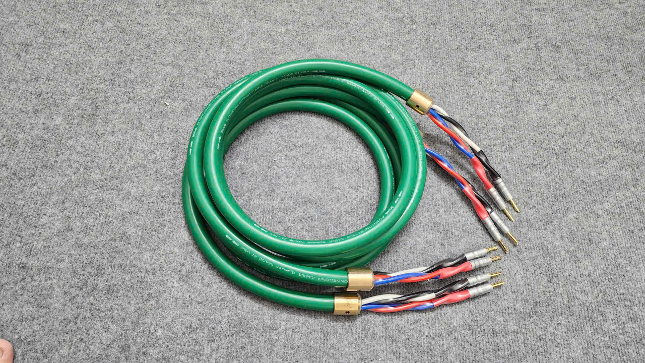 Bộ Dây Loa Mcintosh 2.5m Full Chặn Đồng Jack Bắp Chuối Furutech Cao Cấp