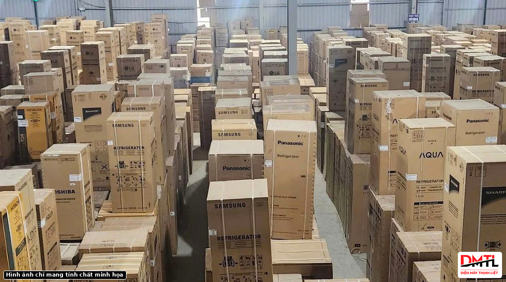 Vì sao khách Hà Nội thích mua điện máy tại kho hơn showroom?