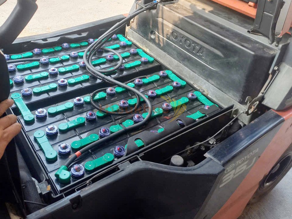 Bình điện xe nâng LIFTTOP 80V-470Ah Model VTI470 Giá Tốt Nhất