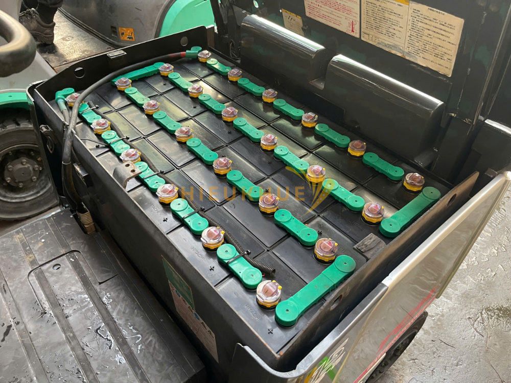 Xe nâng điện ngồi lái TCM FB15-7