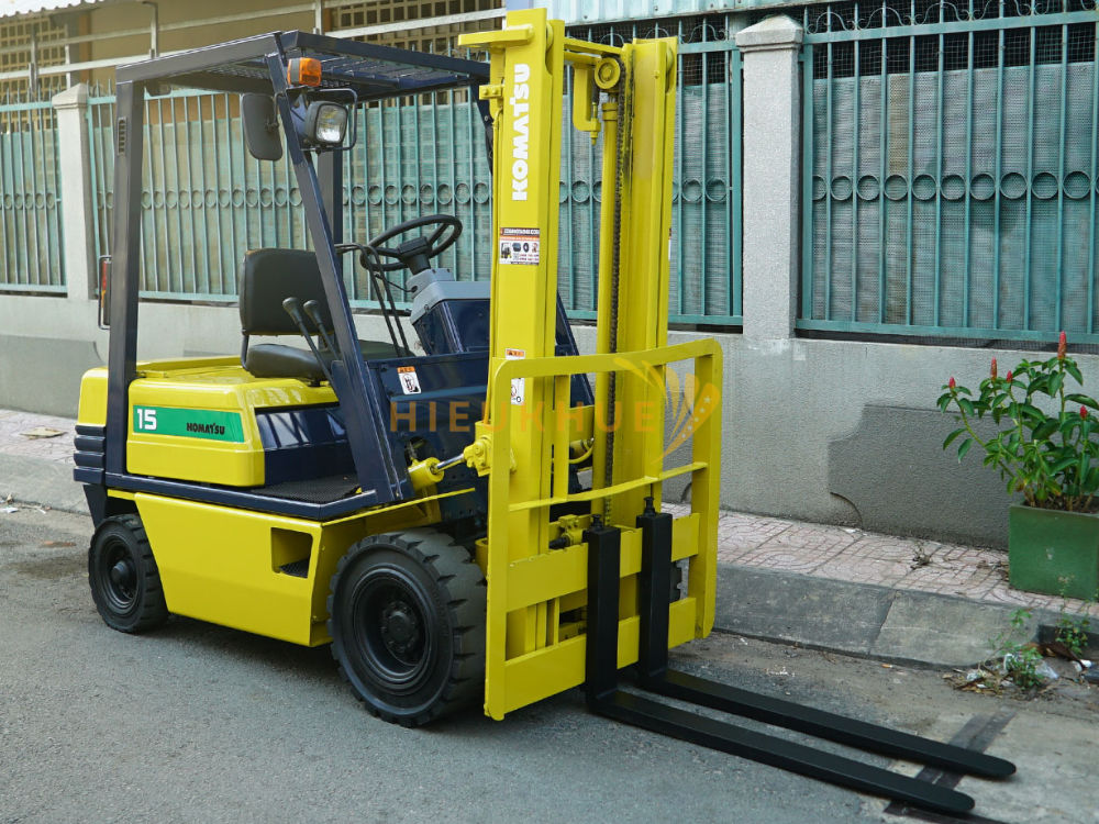 Xe nâng xăng KOMATSU FG15-15