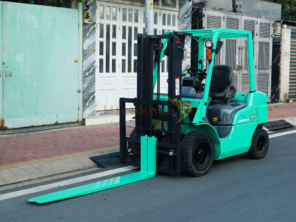 Xe nâng dầu MITSUBISHI FDE25T càng siêu dài 1.5m