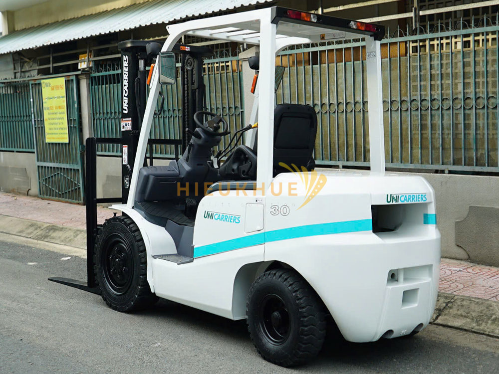 Xe nâng dầu UNICARRIERS FD30T4