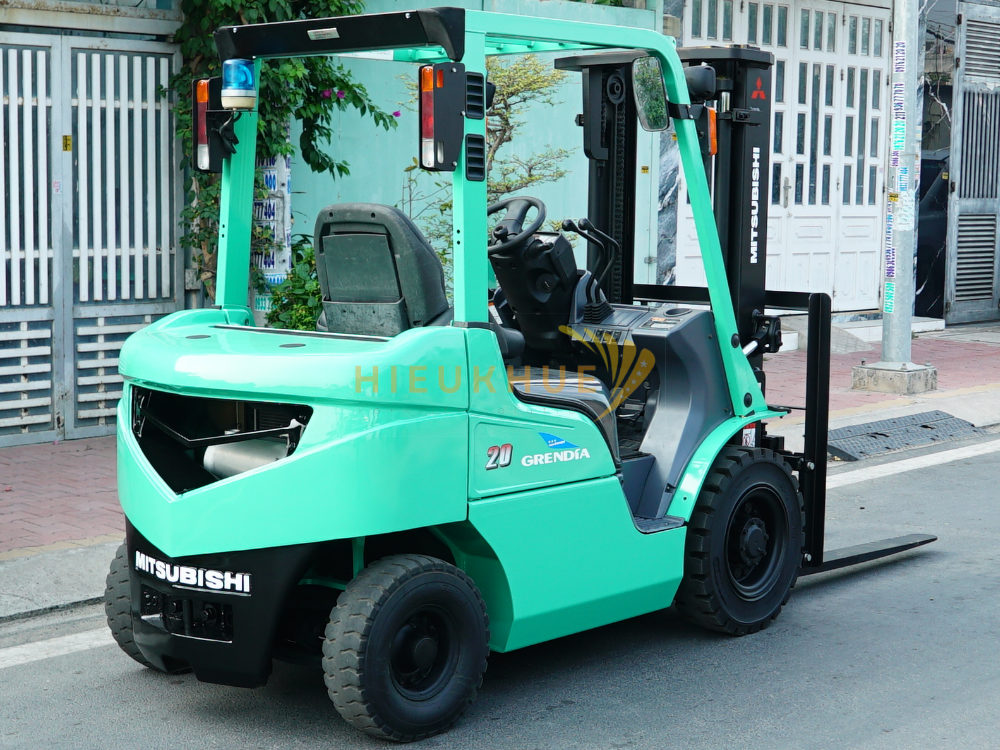 Xe nâng dầu MITSUBISHI FDE20T