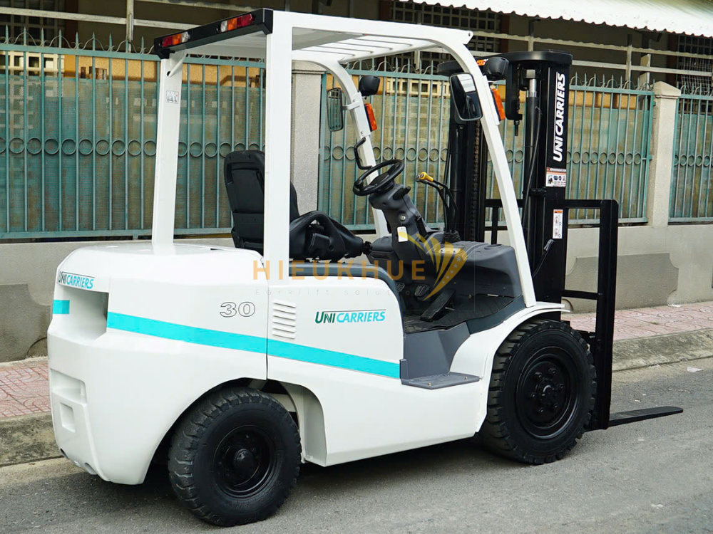Xe nâng dầu UNICARRIERS FD30T4