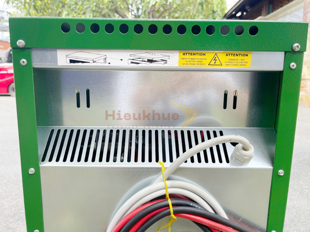 Máy sạc Ắc Quy thông minh hiệu TCE EVO 24V-80A Model TCE EVO2480T