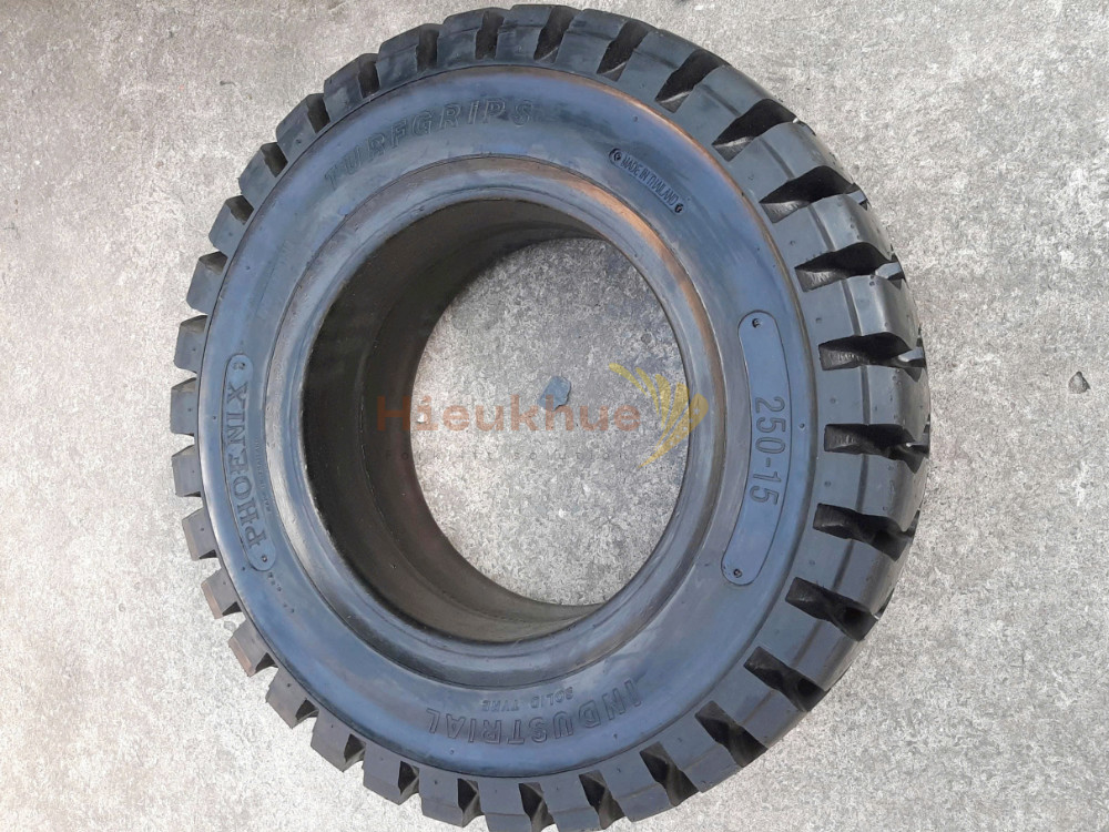 Lốp đặc xe nâng hiệu PHOENIX size 250-15 thương hiệu Thái Lan
