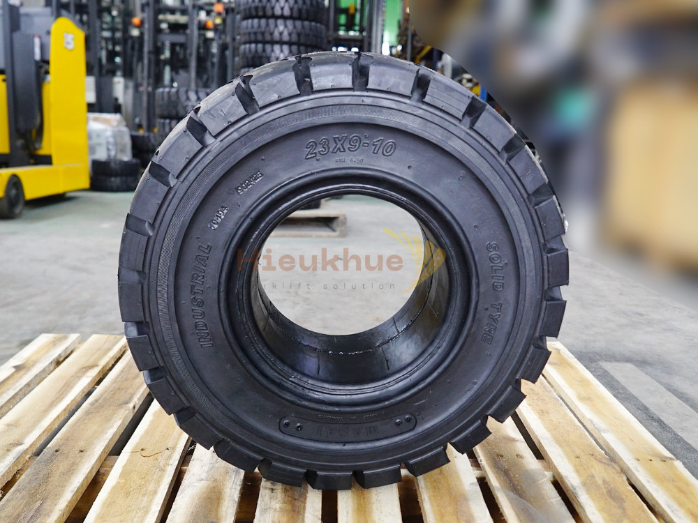 Lốp đặc xe nâng hiệu MASAI size 23x9-10 thương hiệu Thái Lan