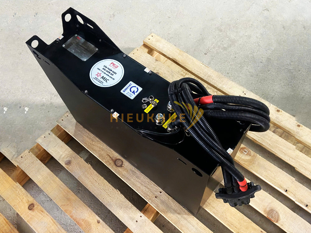 Pin Lithium xe nâng PKG 24V-230Ah Model: PKGFF-24230V3