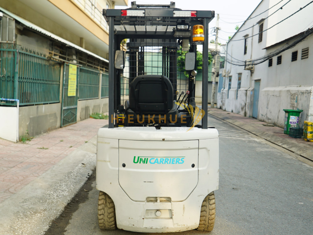 Xe nâng điện ngồi lái UNICARRIERS FB25-8