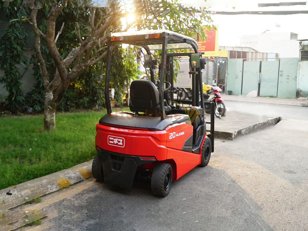 Xe nâng điện ngồi lái NICHIYU FB20PN-80-300 mới keng 2020
