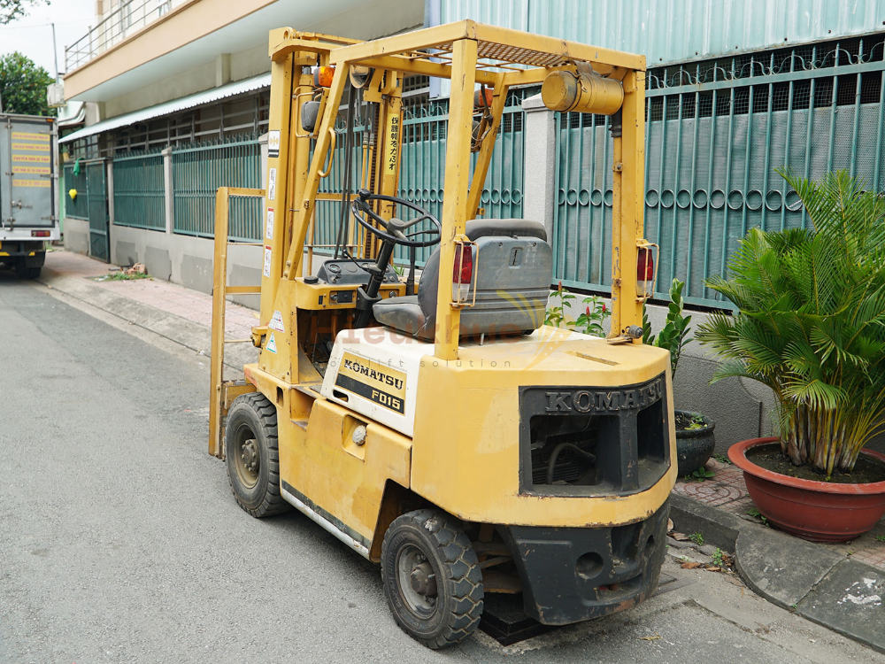 Xe nâng dầu KOMATSU FD15-1