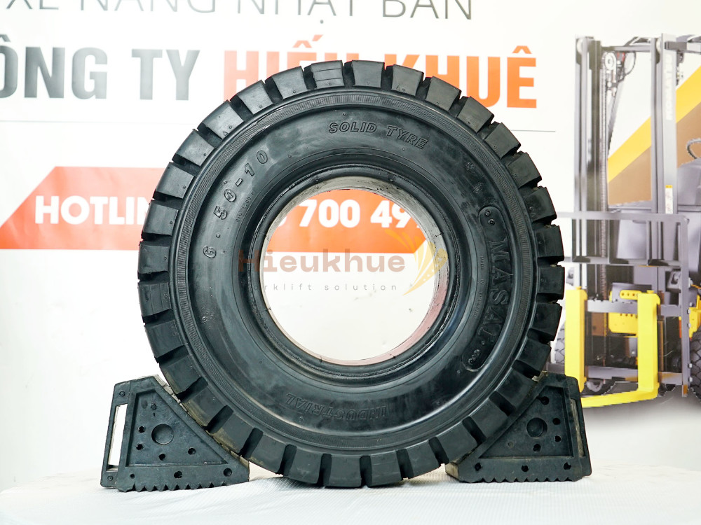Lốp đặc xe nâng hiệu MASAI size 650-10 thương hiệu Thái Lan
