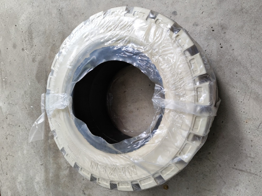 Lốp đặc trắng xe nâng hiệu NEXEN SOLID PRO MTP size 200/50-10 Hàn Quốc