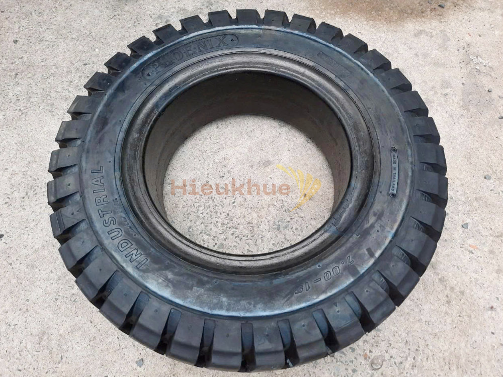 Lốp đặc xe nâng hiệu PHOENIX size 700-15 thương hiệu Thái Lan